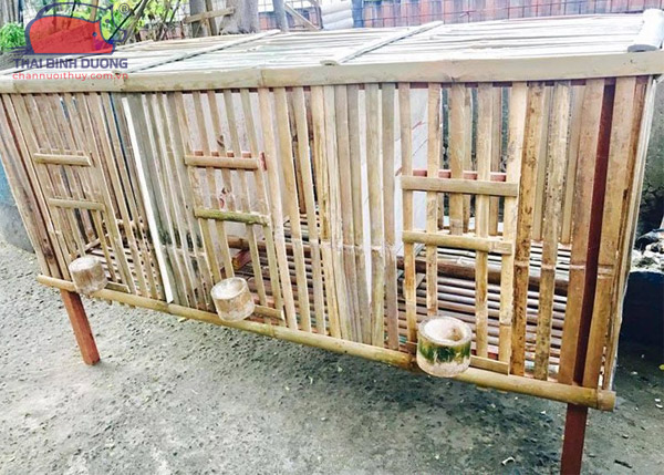 Chuồng gà cảnh bằng tre