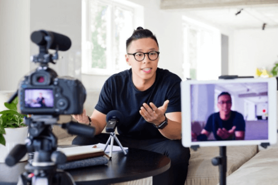 Nhà sáng tạo nội dung số chuyên nghiệp